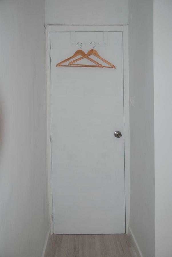 Plaza De Toro Studio Apartment Аликанте Екстериор снимка